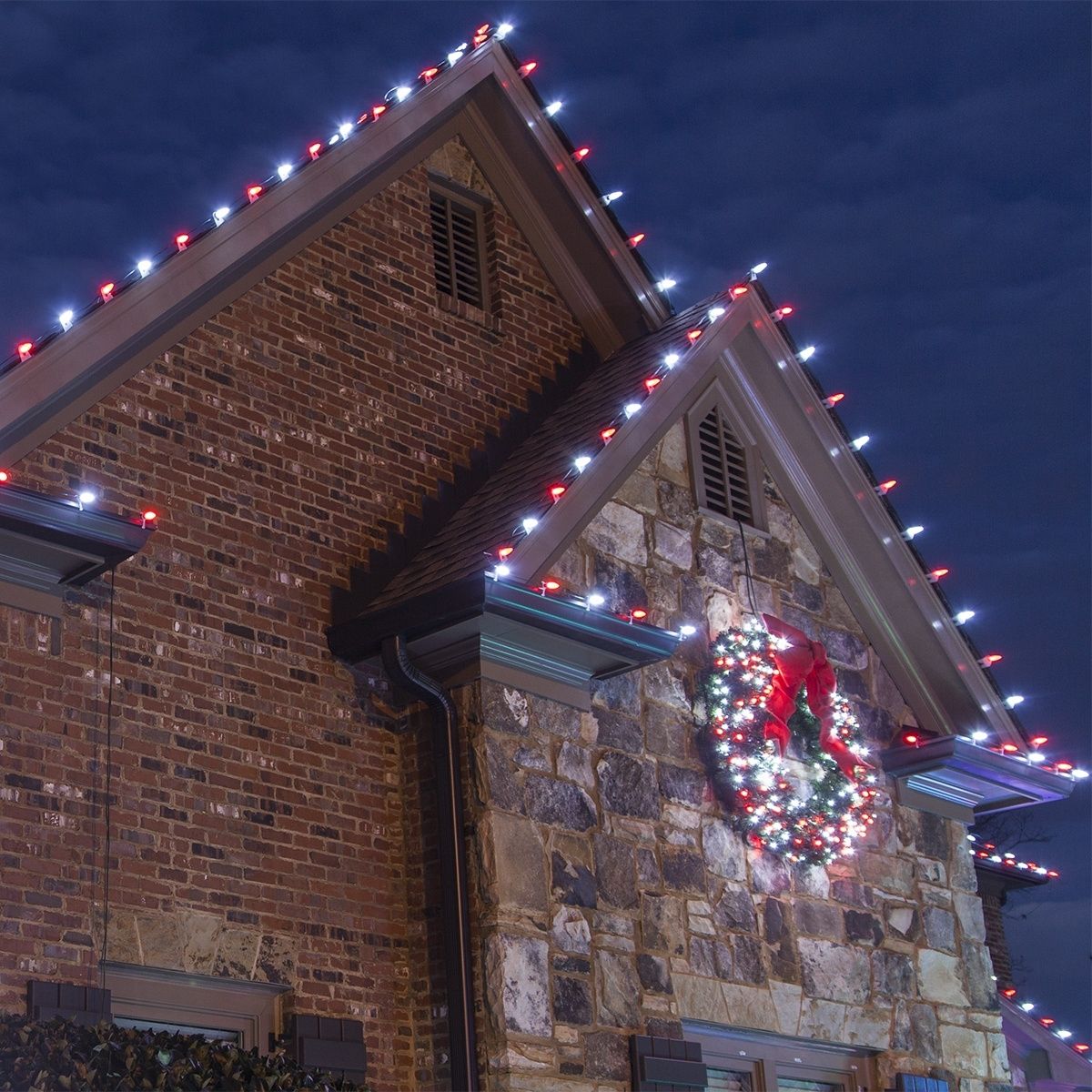 Favorite Christmas Lights With Hanging Outdoor Christmas Lights In Roof (View 1 of 20)