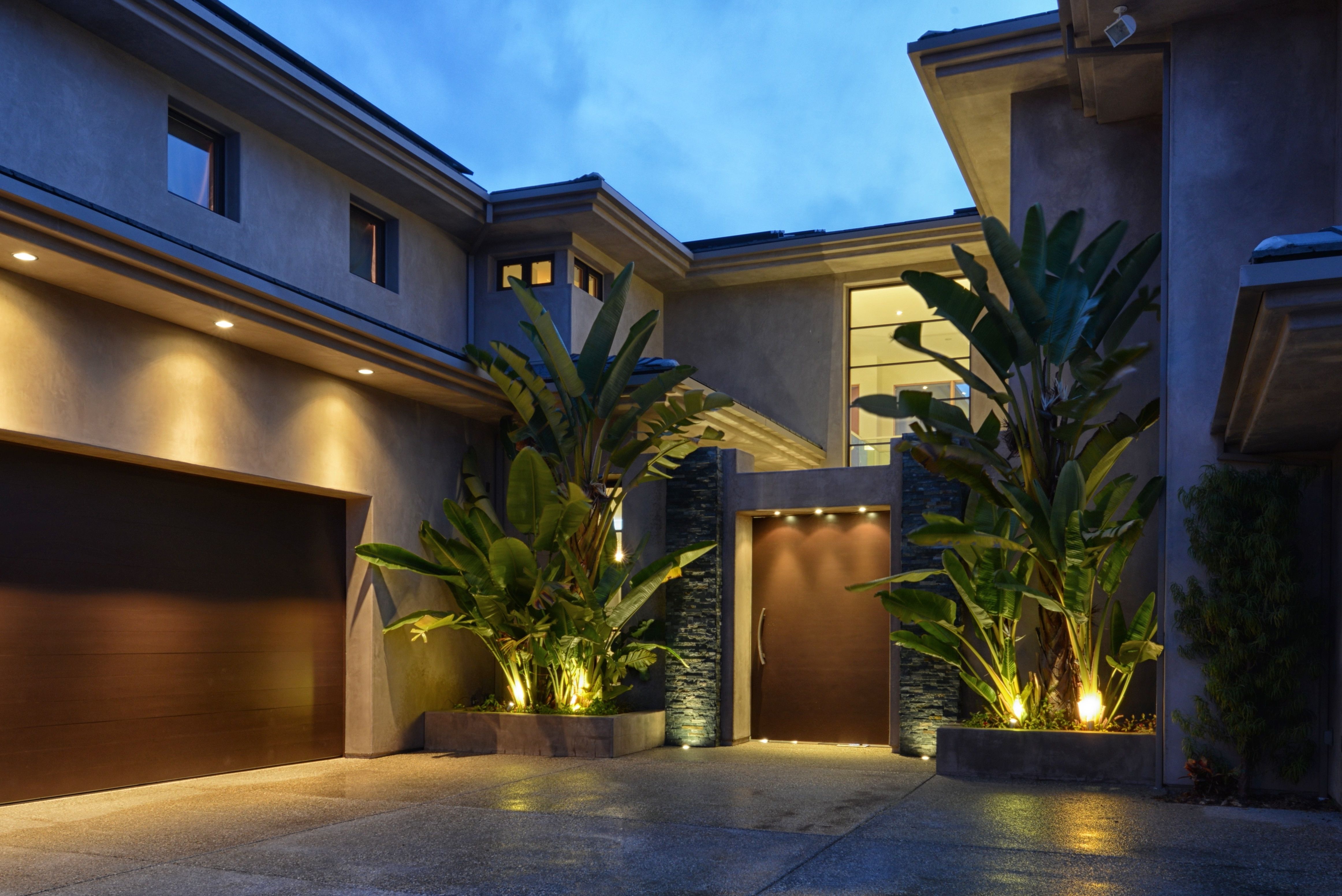 Popular Modern Outdoor Lighting With Modern Outdoor Lighting For Dramatic Exterior Appearance – Ruchi Designs (View 8 of 20)
