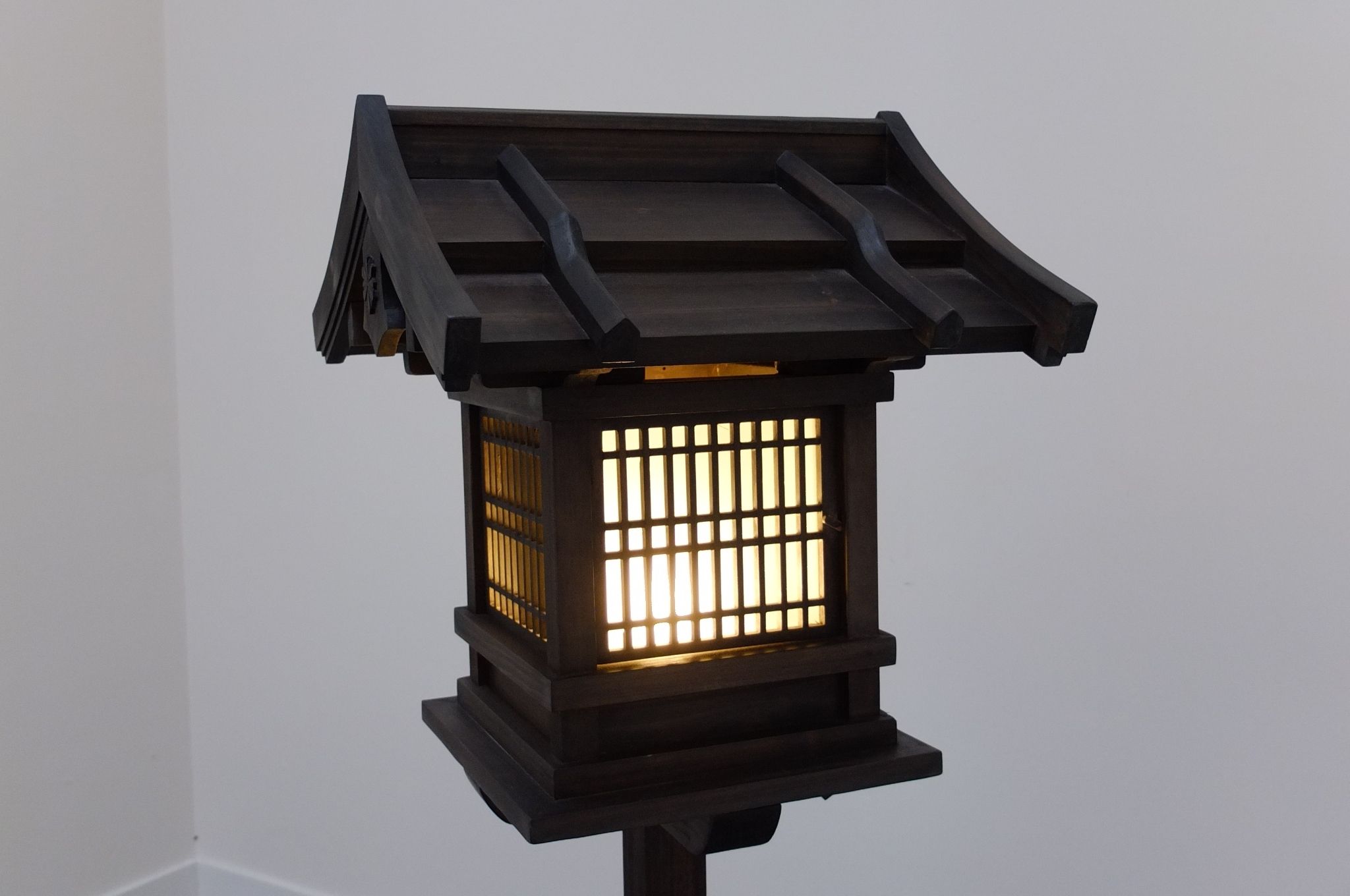 Outdoor Wood Lanterns Throughout Fashionable Japanese Wooden Lantern, Outdoor (wl2) – Eastern Classics (View 15 of 20)