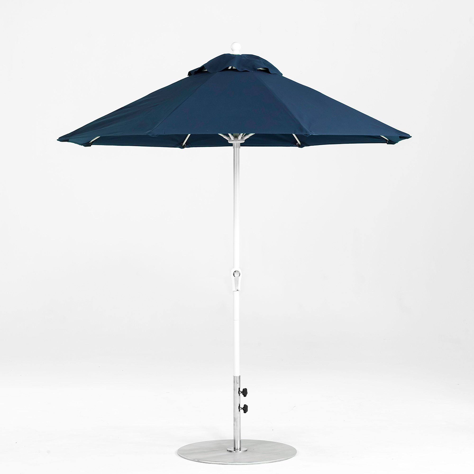 7.5 Ft. Crank Lift Fiberglass Market Umbrella With White Pole Inside 2019 Market Umbrellas (Photo 6 of 20)