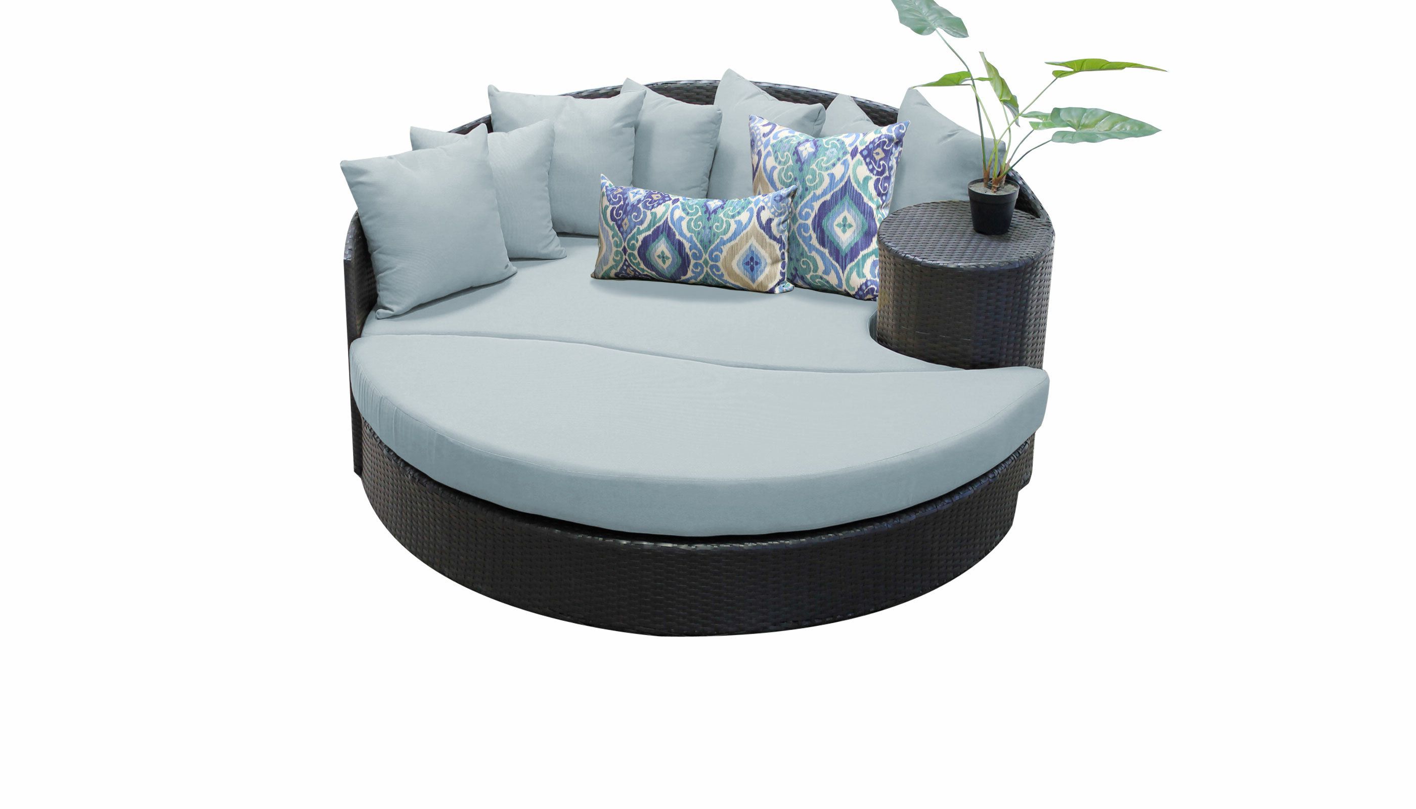 Preferred Brennon Cube Patio Daybeds With Cushions Throughout Camak Patio Daybed With Cushion (View 12 of 25)