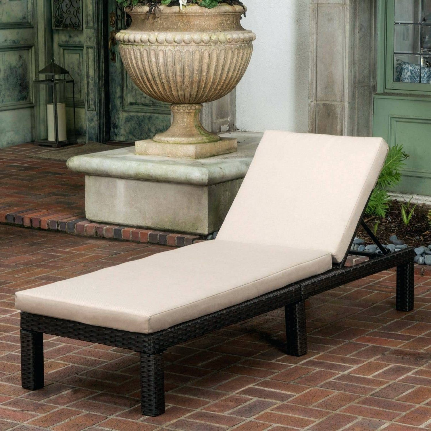 Hampton Outdoor Chaise Lounges Acacia Wood And Wicker For Most Current Wicker Chaise Lounge – Billbagz (View 23 of 25)