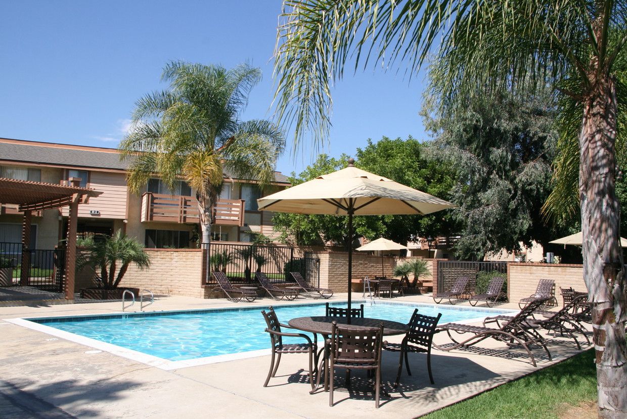 Outdoor Living Pomona Sunloungers Regarding Well Known Foothill Village (View 17 of 25)