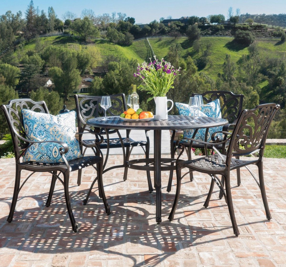 Fashionable Calandra Cast Aluminum 5 Piece Outdoor Dining Set With 48" Round Table Within Round 5 Piece Outdoor Dining Set (View 15 of 15)