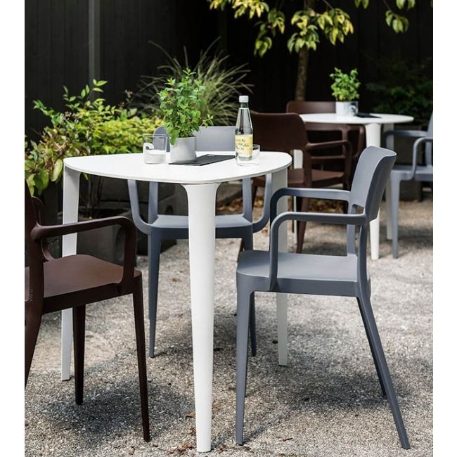 Triangular Outdoor Tables For Preferred Nenè Midj Triangular Fixed Table (View 12 of 15)